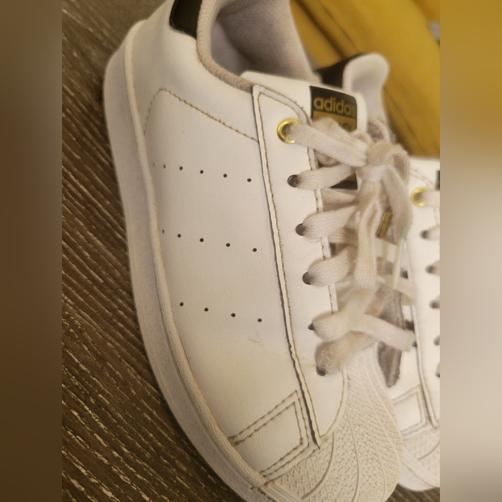 Adidas superstan
